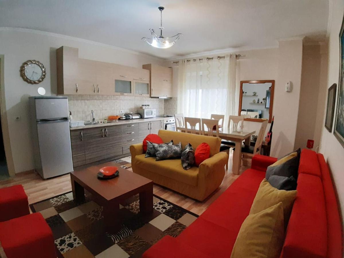 Silver Apartament Korce Exterior photo